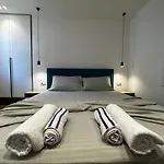 Alvi Τίρανα
